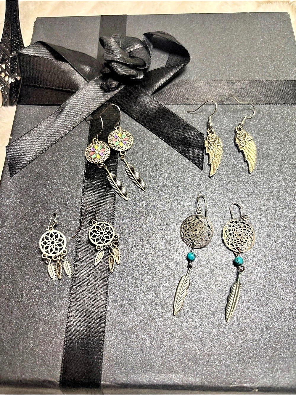 4 pairs of Boho Feather Dangle Earrings